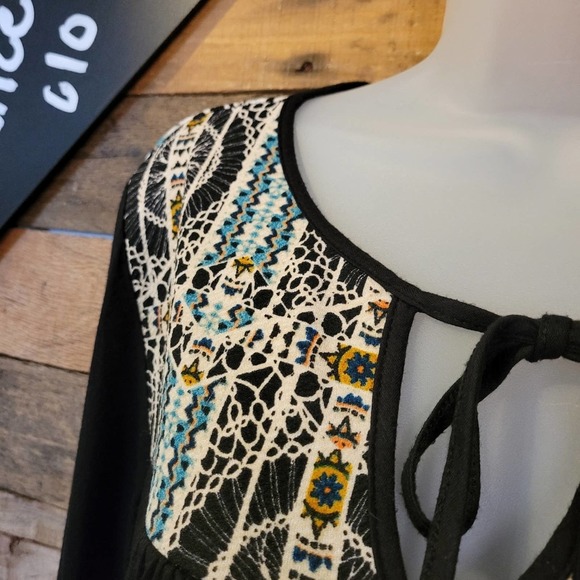 B Leev women's black causal patterned shoulder long sleeve top size xl - Picture 3 of 9